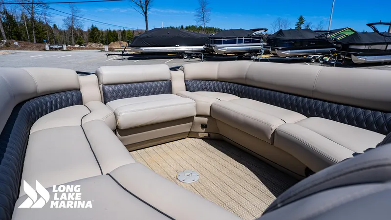 Slide: The Image of Barletta L25UC 2019 - 2