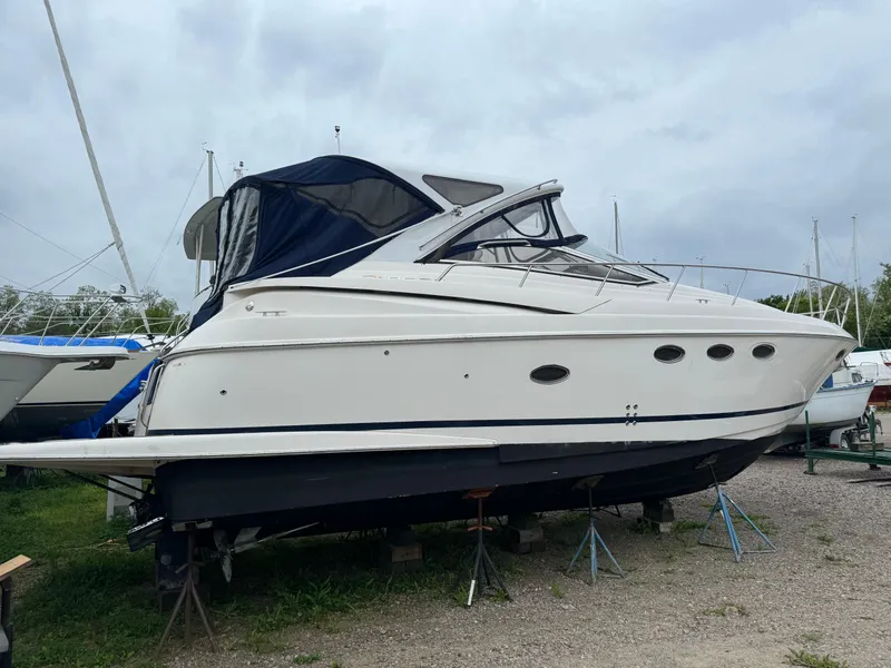 The Image of 2007 Regal 4060 COMMODORE yacht on dry dock. - 0