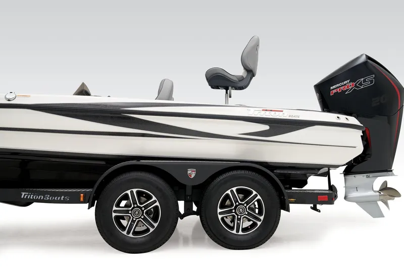 Slide: The Image of Triton 19 TrX 2024 - 50