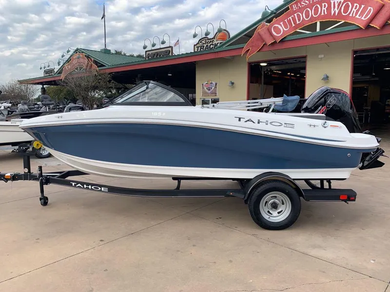 The Image of 2024 Tahoe 185 S boat on trailer at Bass Pro Shops Outdoor World. - 0