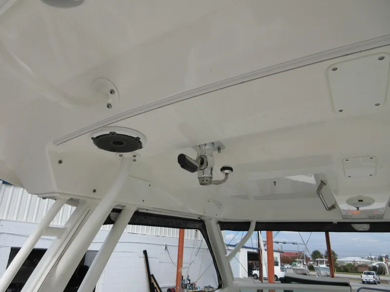 Slide: The Image of 2021 Boston Whaler 280 Vantage boat interior ceiling with mounted equipment. - 12