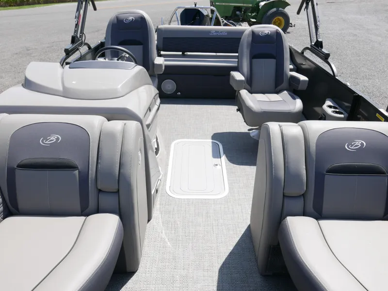 Slide: The Image of 2024 Barletta Corsa 23UC interior with luxurious seating and modern design. - 13