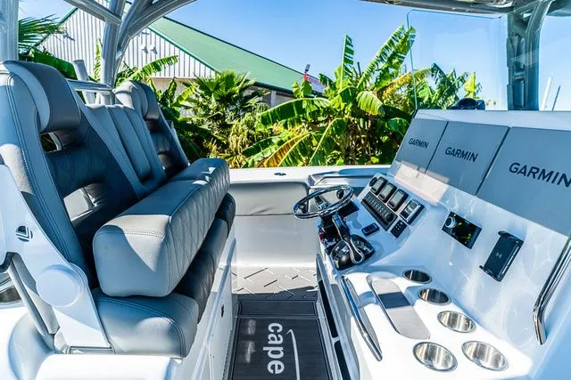 Slide: The Image of Cape Horn 36 XS 2024 - 16