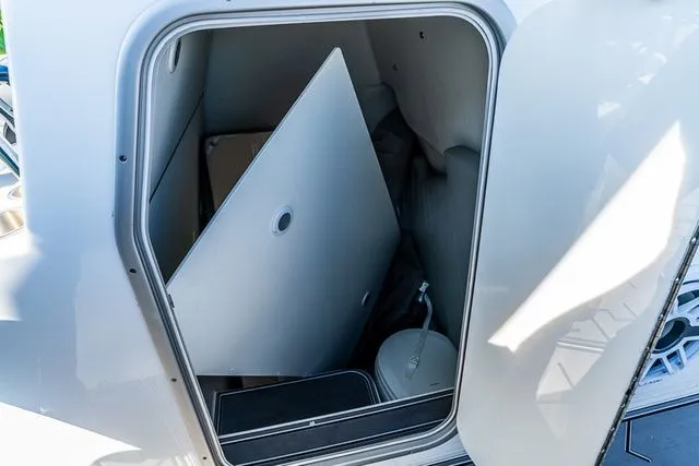 Slide: The Image of Cape Horn 36 XS 2024 - 32