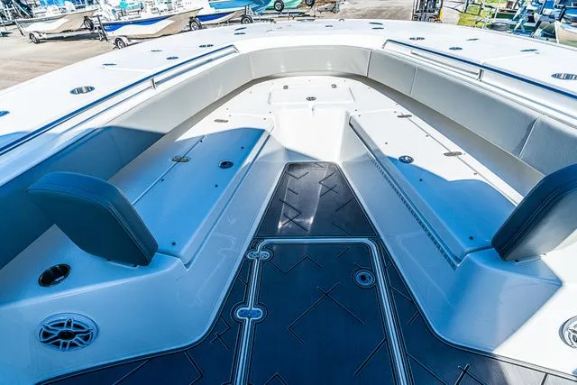 Slide: The Image of Cape Horn Yachts 36 XS 2024 - 25
