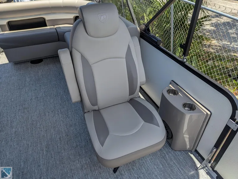 Slide: The Image of 2024 Premier 230 Sunsation RE boat seat with cup holders - 7