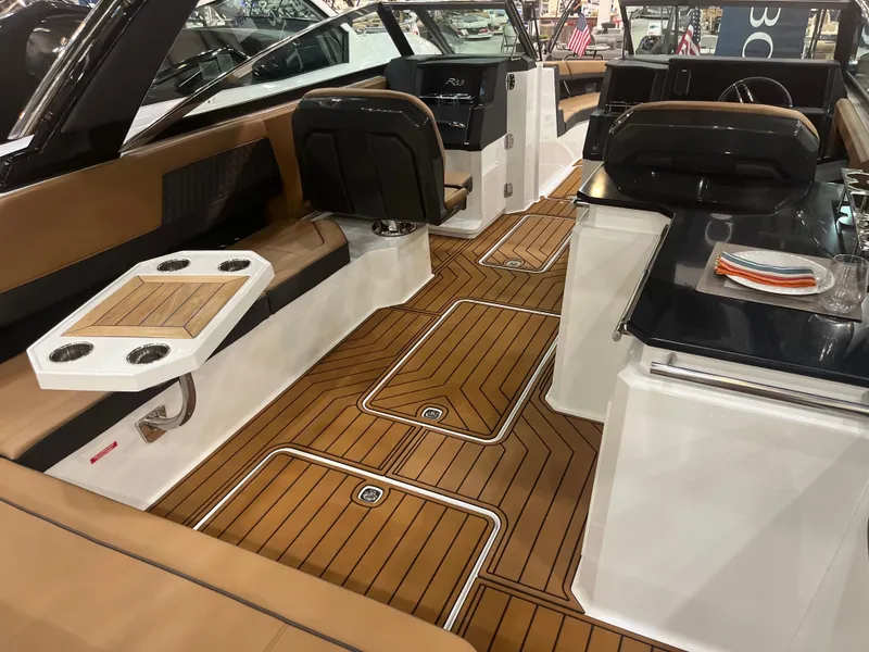 Slide: The Image of Cobalt R33 2023 - 3