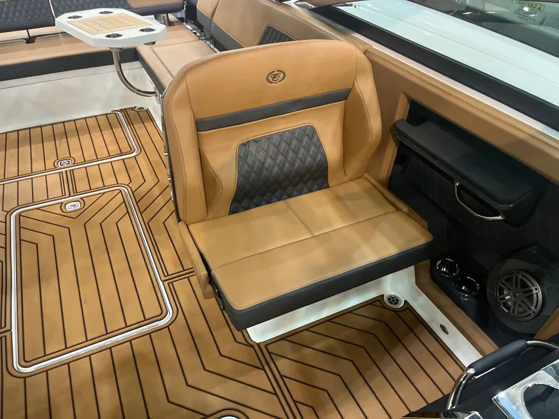 Slide: The Image of Cobalt R33 2023 - 4