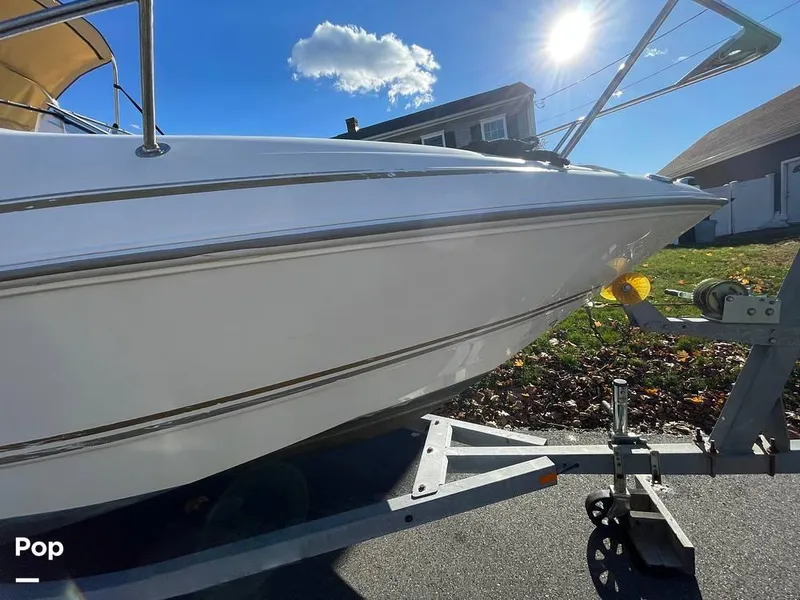 Slide: The Image of 2004 Larson 220 Cabrio for sale in Somerset, MA - 46