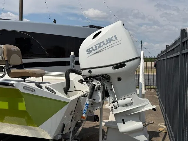 Slide: The Image of Excel 183 Bay Pro 2024 - 15