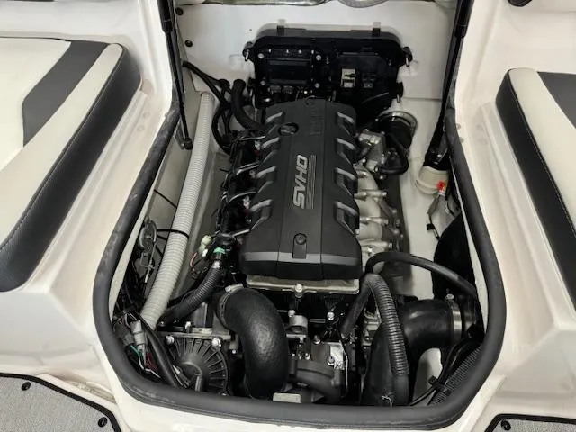 Slide: The Image of 2024 Yamaha SX195 engine compartment showcasing powerful SVHO engine. - 15