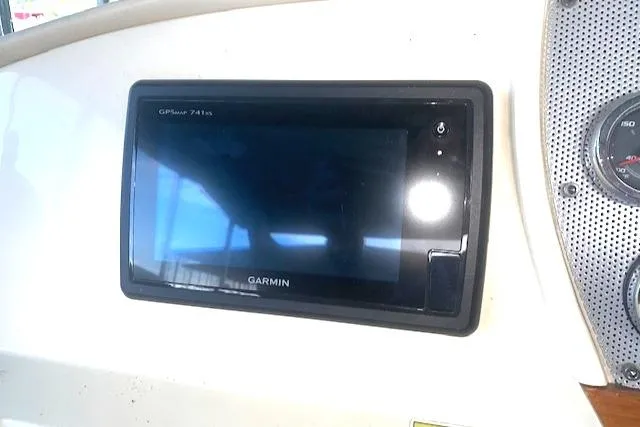 Slide: The Image of Garmin Chartplotter - 29