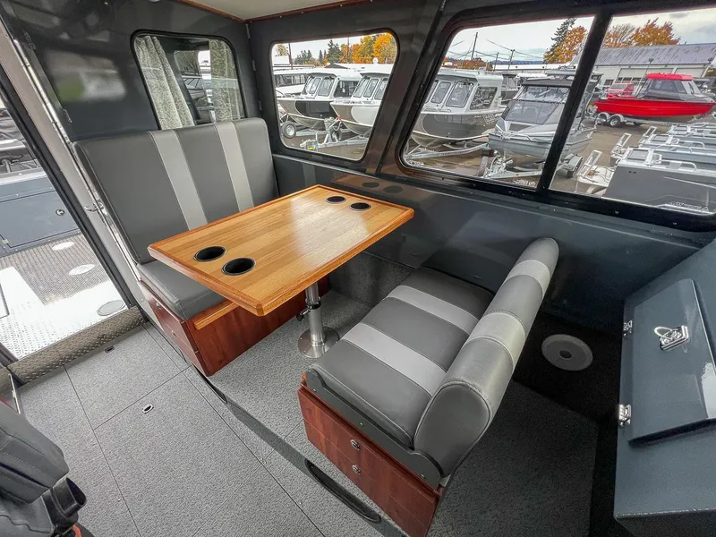 Slide: The Image of Hewescraft 270 Pacific Explorer 2026 - 11