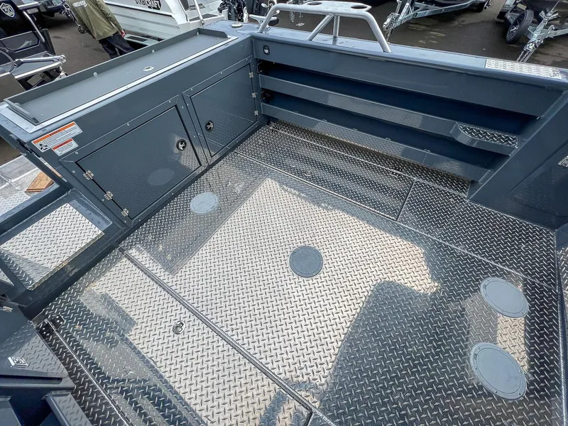 Slide: The Image of Hewescraft 270 Pacific Explorer 2026 - 16