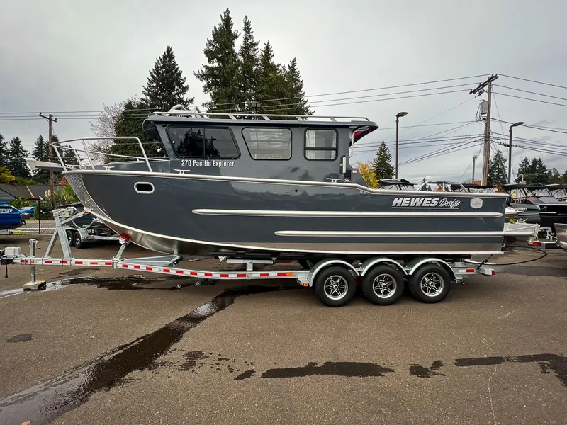 Slide: The Image of Hewescraft 270 Pacific Explorer 2026 - 2