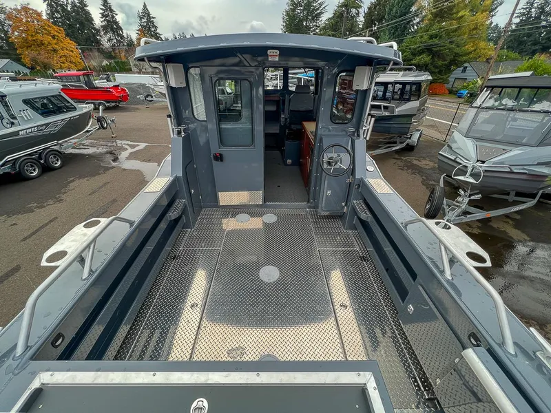 Slide: The Image of Hewescraft 270 Pacific Explorer 2026 - 21