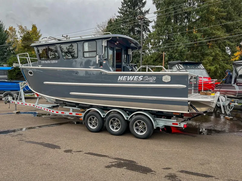Slide: The Image of Hewescraft 270 Pacific Explorer 2026 - 3