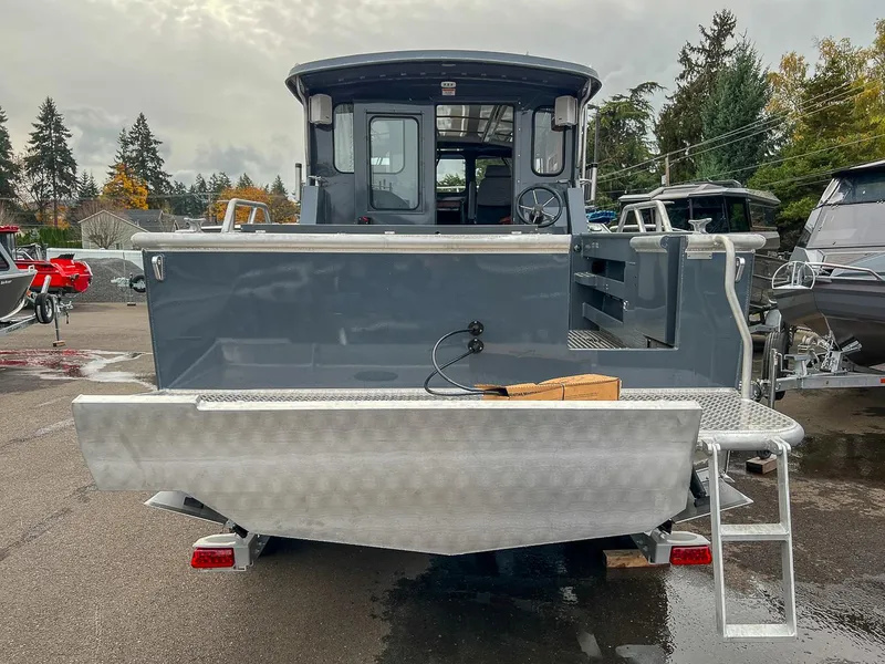 Slide: The Image of Hewescraft 270 Pacific Explorer 2026 - 4