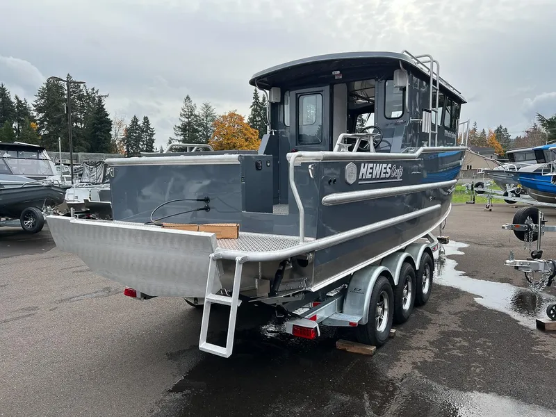 Slide: The Image of Hewescraft 270 Pacific Explorer 2026 - 5