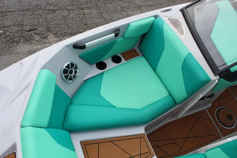 Slide: The Image of ATX TYPE 20 S SURF 2021 - 18