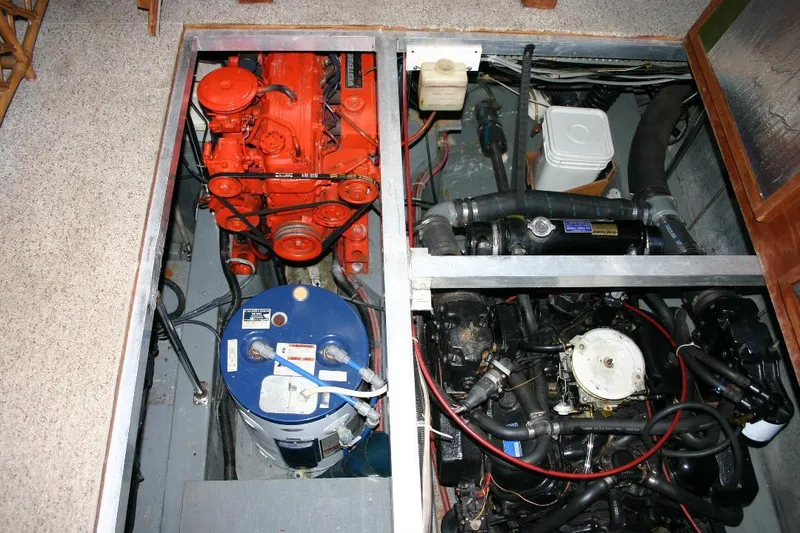 Slide: The Image of Carver 3807 Aft Cabin Motor Yacht 1987 - 44