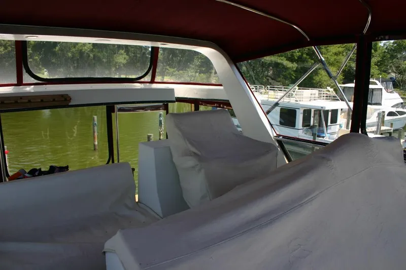 Slide: The Image of Carver Yachts 3807 Aft Cabin Motor Yacht 1987 - 10