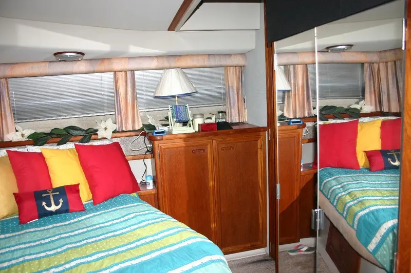 Slide: The Image of Carver Yachts 3807 Aft Cabin Motor Yacht 1987 - 34