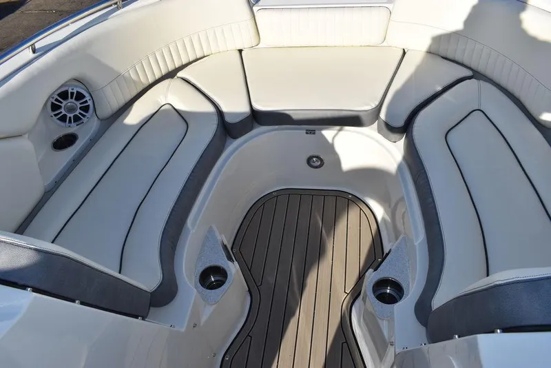 Slide: The Image of Stingray 231 DC 2024 - 69