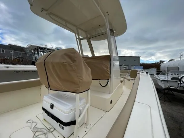 Slide: The Image of Scout 240 XSF 2023 - 5