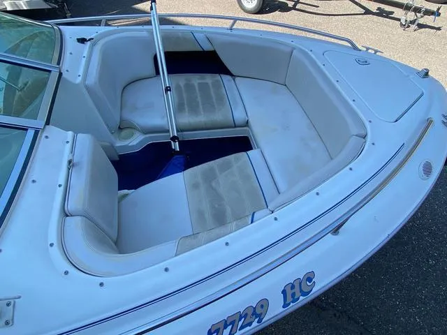 Slide: The Image of Sea Ray 210 Bow Rider 1996 - 12