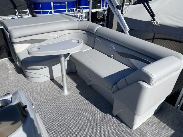 Slide: The Image of Bennington 20 SL - L Bench - Pontoon 2024 - 10