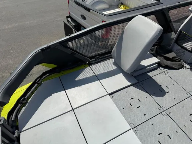 Slide: The Image of Sea-Doo Switch Sport 21 2024 - 6