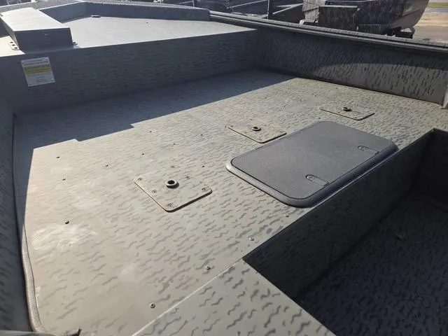 Slide: The Image of War Eagle 860 Ldsv 2024 - 11