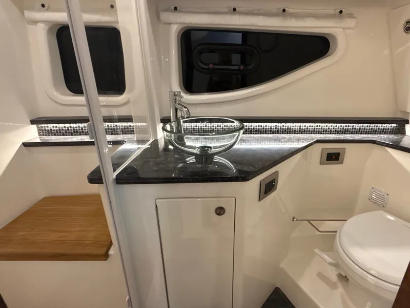 Slide: The Image of Sea Ray Sundancer 370 2027 - 42