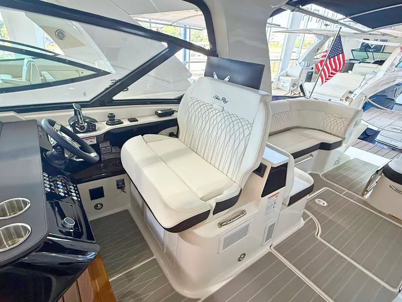 Slide: The Image of Sea Ray Sundancer 370 2027 - 22