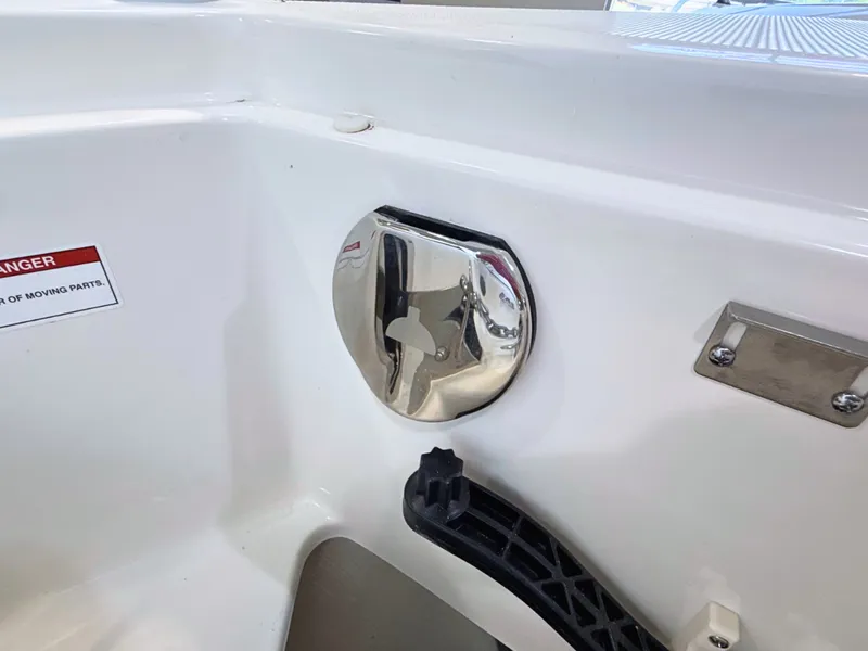 Slide: The Image of Sea Ray Sundancer 370 2027 - 53
