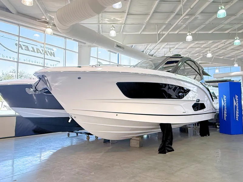 Slide: The Image of Sea Ray Sundancer 370 2027 - 1