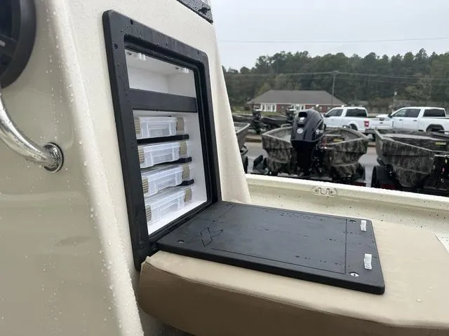 Slide: The Image of Xpress H20B 2024 - 13