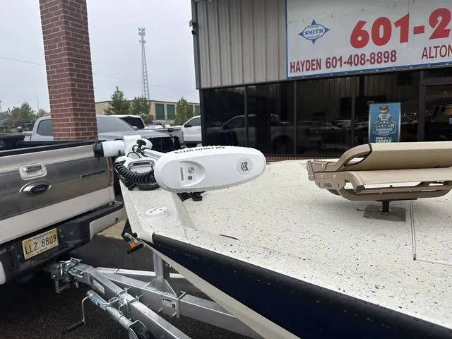 Slide: The Image of Xpress H20B 2024 - 4