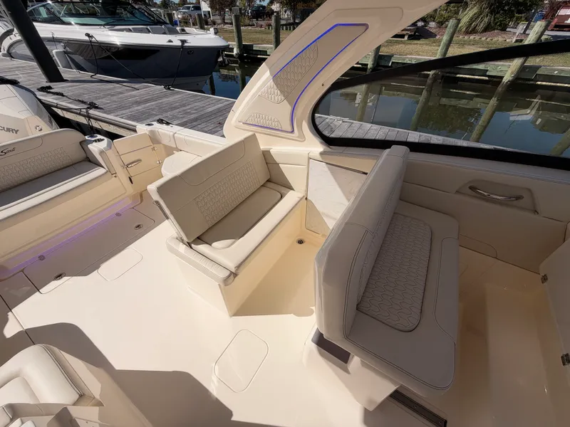 Slide: The Image of Scout 288 Dorado 2027 - 20