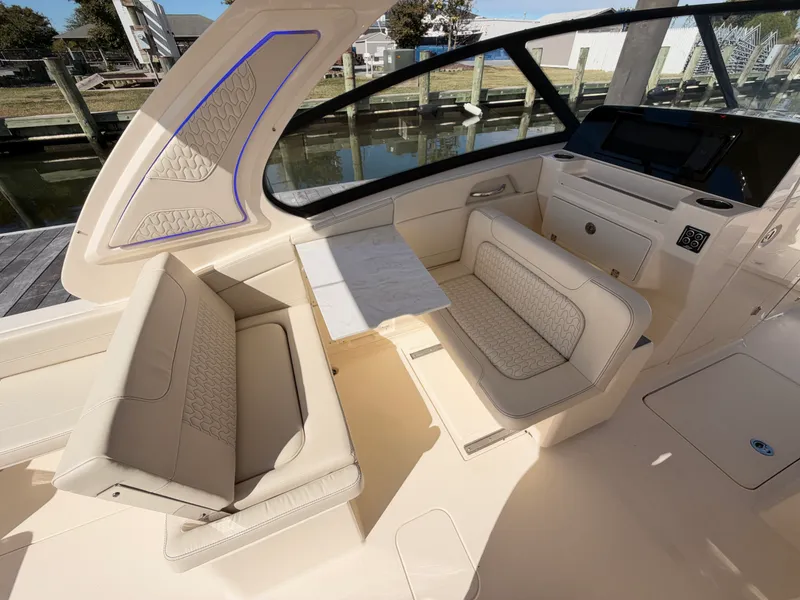 Slide: The Image of Scout 288 Dorado 2027 - 22