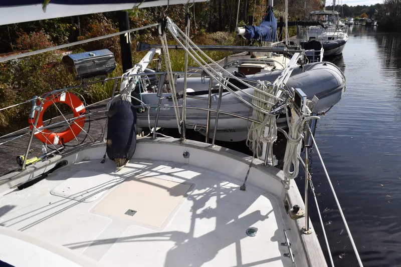 Slide: The Image of Sparkman & Stephens Sunward 48 1989 - 22