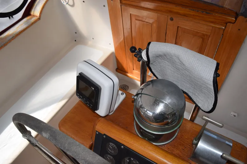 Slide: The Image of Sparkman & Stephens Sunward 48 1989 - 28