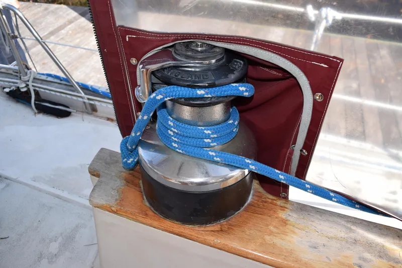 Slide: The Image of Sparkman & Stephens Sunward 48 1989 - 29