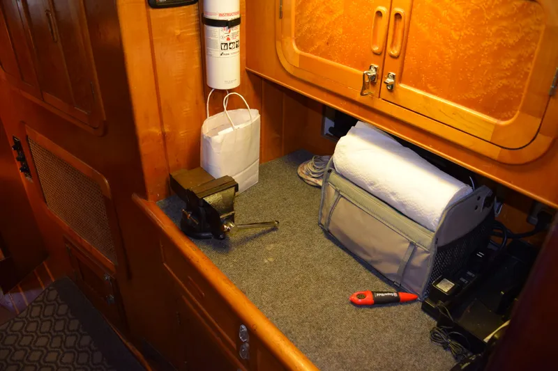 Slide: The Image of Sparkman & Stephens Sunward 48 1989 - 51