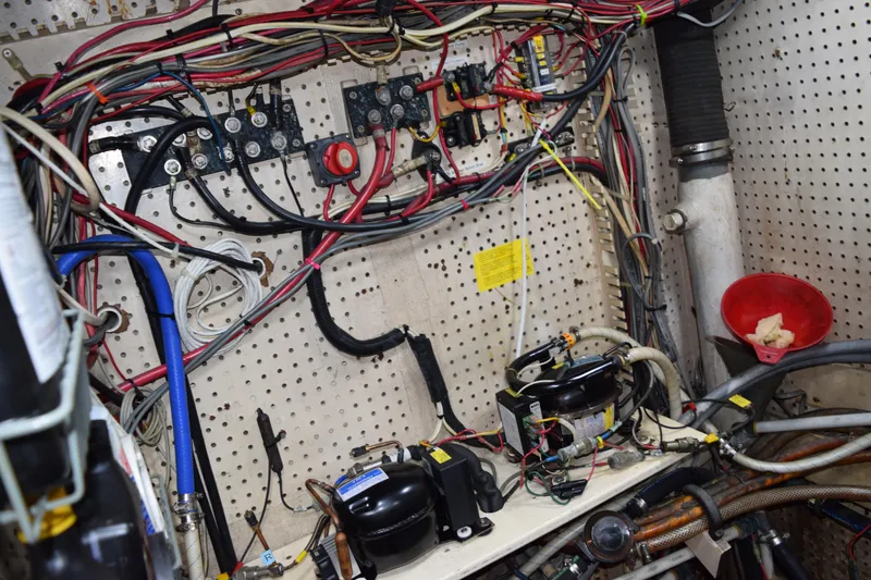 Slide: The Image of Sparkman & Stephens Sunward 48 1989 - 57