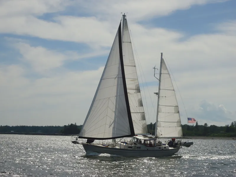 Slide: The Image of Sparkman & Stephens Sunward 48 1989 - 6