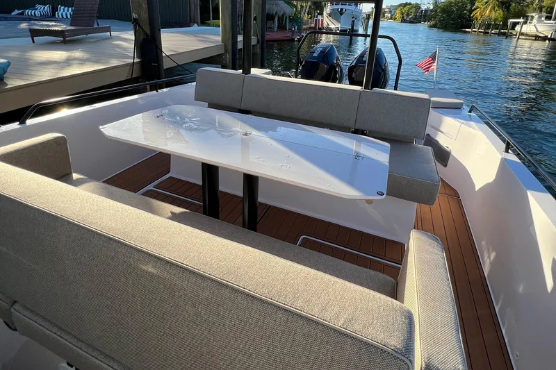 Slide: The Image of Axopar 37 Sun-Top 2023 - 66