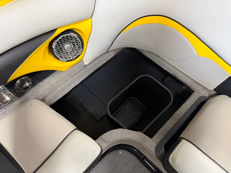 Slide: The Image of Malibu WAKESETTER 21 VLX 2012 - 24