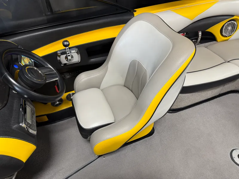 Slide: The Image of Malibu WAKESETTER 21 VLX 2012 - 41